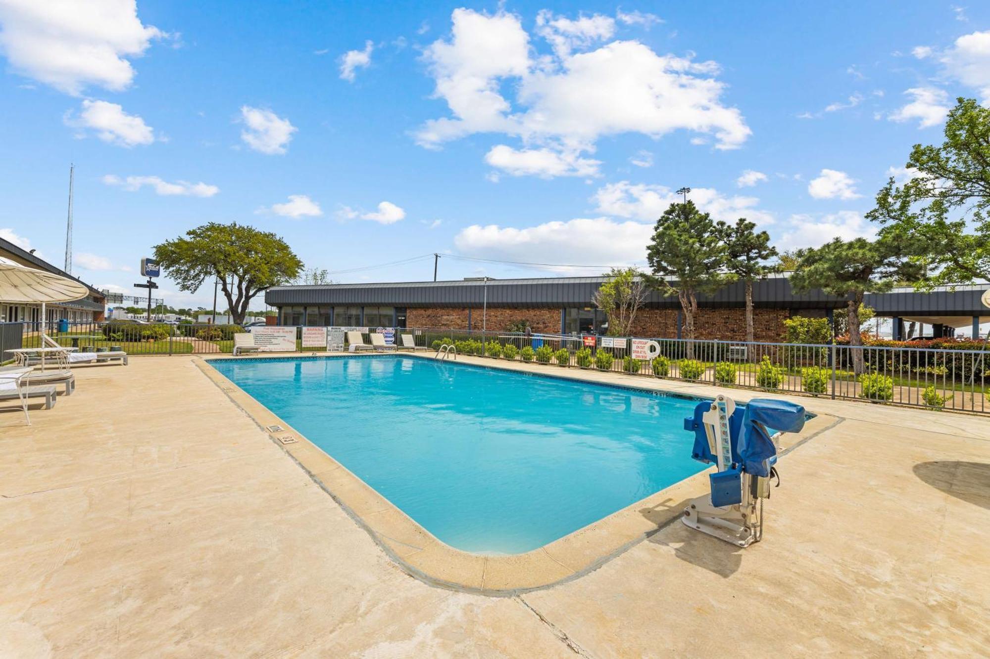 Richland Hills 沃思/赫斯特美国最佳价值旅馆汽车旅馆 外观 照片
